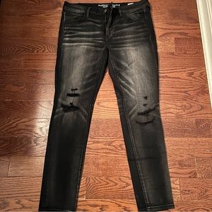 American Eagle slightly distressed/ripped jeggings super stretch black. US 14